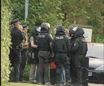 MEK Hamburg im Einsatz | Verdacht des schweren Bandendiebstahls