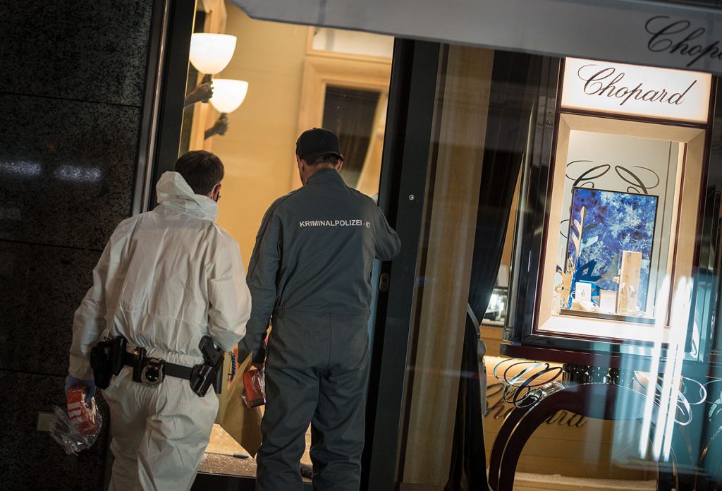 Raubüberfall am Berliner Kudamm auf Juwelier